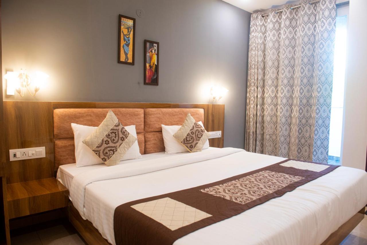 Posh Residency Huda City Center Gurgaon Extérieur photo